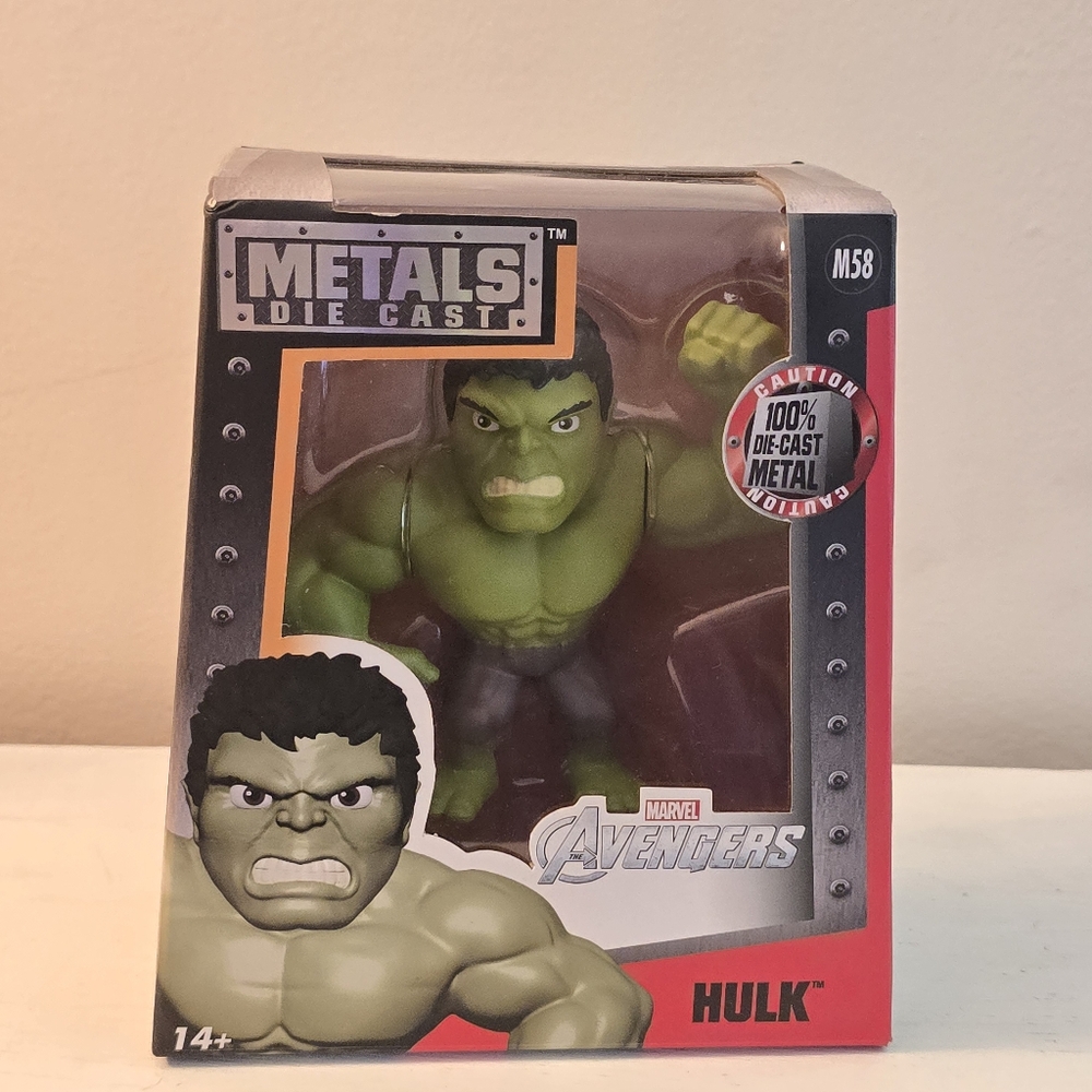 NIB Marvel Avengers Hulk Die-Cast Figure